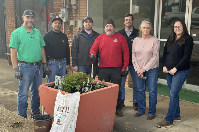 Mississippi Power employees beautify town of DeKalb